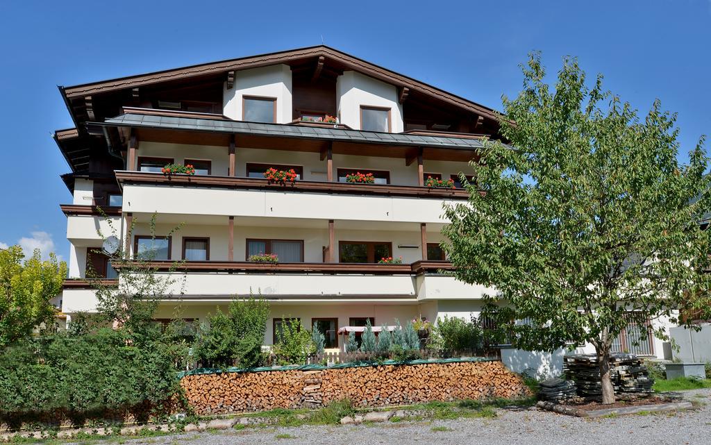 Appartementhaus Kaltenbach-Stumm By Piaunddirk Eksteriør bilde